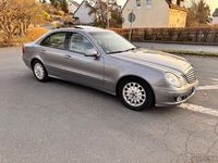 Gebraucht Mercedes E320 Elegance 224 PS (164 kW) 2009 Grau Limousine