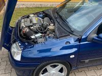 Gebraucht Renault Clio 135 PS (99 kW) 1993 Blau Kleinwagen
