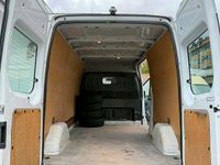 Second-hand Ford Transit 115 CP (84 kW) 2010 Alb Monovolum