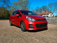 Gebraucht Kia Rio 84 PS (61 kW) 2016 Rot Kleinwagen
