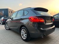 Gebraucht BMW 218 Active Tourer Advantage 140 PS (102 kW) 2018 Grau Van / Kleinbus