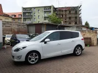 Gebraucht Renault Scenic E-Tech Luxe 160 PS (117 kW) 2010 Weiß Limousine