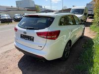 Usado Kia Ceed GT-Line 120 CV (88 kW) 2016 Blanco Utilitario