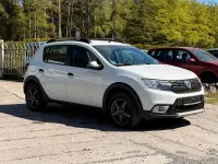 Gebraucht Dacia Sandero Celebration 90 PS (66 kW) 2017 Weiß Limousine