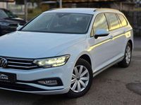 Gebraucht VW Passat 150 PS (110 kW) 2022 Gletscherweissmetallic Kombi