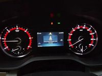 Usado Maxus V90 148 HP (108 kW) 2024 Branco Van