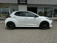 Neu Mazda 2 Homura-Line 116 PS (85 kW) 2026 Weiß Limousine