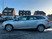 Gebraucht Ford Focus Trend 120 PS (88 kW) 2017 Silber Kombi