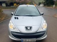 Gebraucht Peugeot 206 68 PS (50 kW) 2009 Silber Kleinwagen