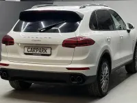 Gebraucht Porsche Cayenne Diesel 262 PS (192 kW) 2015 Weiß SUV