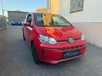 Usado VW up! move up! 60 CV (44 kW) 2018 Rojo Utilitario