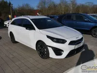 Neu Kia Ceed Sportswagon GT-Line 140 PS (102 kW) 2026 Deluxeweiss metallic Kombi