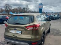 Gebraucht Ford Kuga Trend 150 PS (110 kW) 2014 Gold SUV