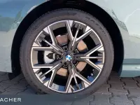 Neu BMW 120 Performance 170 PS (125 kW) 2026 Cape york grün metallic Kleinwagen