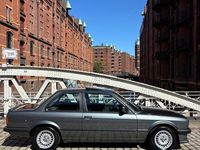 Gebraucht BMW 320 Shadowline 129 PS (94 kW) 1987 Grau Coupé