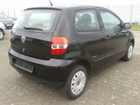 Second-hand VW Fox 54 CP (39 kW) 2008 Negru Hatchback