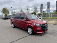 Gebraucht Mercedes V250 Style 190 PS (139 kW) 2025 Hyazinthrot metallic Van / Kleinbus