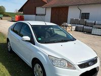 Usata Ford Focus 100 CV (73 kW) 2008 Bianco Utilitaria