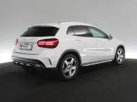 Gebraucht Mercedes GLA250 AMG line 211 PS (155 kW) 2019 Polarweiss  unilack SUV