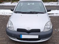 Gebraucht Toyota Yaris 68 PS (50 kW) 2000 Silber Limousine