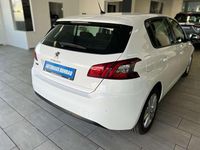 Gebraucht Peugeot 308 131 PS (96 kW) 2021 Weiß Kleinwagen