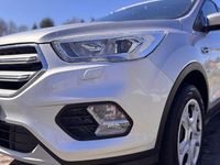Usado Ford Kuga 150 HP (110 kW) 2019 Prateado SUV