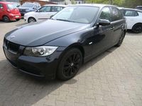 Gebraucht BMW 318 129 PS (94 kW) 2006 Monacoblau metallic Limousine