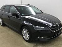 Używany Skoda Superb Style 190 KM (139 kW) 2018 Czarny Kombi