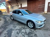 Gebraucht BMW 318 143 PS (105 kW) 2012 Silber Limousine