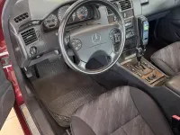 Używany Mercedes E320 Avantgarde 197 KM (144 kW) 2001 Czerwony Sedan/Limuzyna