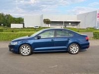 Second-hand VW Jetta 122 CP (89 kW) 2011 Albastru Berlinǎ