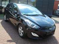 Gebraucht Hyundai i30 Classic 99 PS (72 kW) 2013 Schwarz Kombi