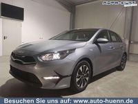 Neu Kia Ceed 101 PS (74 kW) 2025 Lunargrau metallic Kleinwagen
