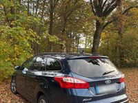 Gebraucht Ford Focus 116 PS (85 kW) 2013 Blau Kombi