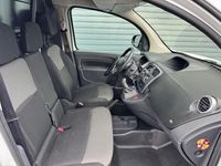 Gebraucht Renault Kangoo 61 PS (44 kW) 2011 Weiß Kombi