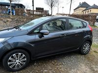 Gebraucht Ford Fiesta 90 PS (66 kW) 2009 Grau Kleinwagen