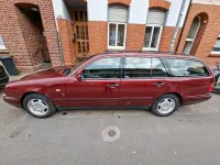 Gebraucht Mercedes E200 136 PS (100 kW) 1998 Rot Kombi