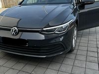 Gebraucht VW Golf VIII Active 110 PS (80 kW) 2022 Grau Kombi