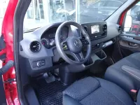 Używany Mercedes Sprinter 170 KM (125 kW) 2022 Czerwony Van