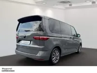 Gebraucht VW Multivan Life 218 PS (160 kW) 2023 Grau Van / Kleinbus