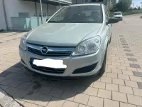 Gebraucht Opel Astra 90 PS (66 kW) 2009 Grün Kleinwagen