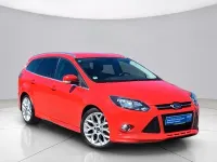 Używany Ford Focus S 150 KM (110 kW) 2013 Czerwony Kombi