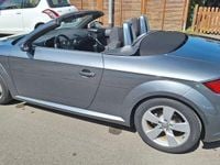 Gebraucht Audi TT Roadster 179 PS (131 kW) 2015 Grau Cabrio