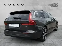 Gebraucht Volvo V60 Core 250 PS (183 kW) 2024 Platinum grey / metallic Kombi