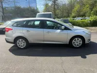 Gebraucht Ford Focus Trend 105 PS (77 kW) 2016 Polarsilber metallic Kombi
