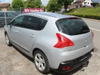 Gebraucht Peugeot 3008 Active 156 PS (114 kW) 2012 Grau Kombi
