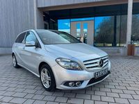 Gebraucht Mercedes B180 109 PS (80 kW) 2014 Silber Van / Kleinbus