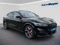 Usata Ford Mustang Mach-E 197 kW (269 CV) 2021 Nero SUV