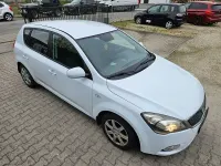 Gebraucht Kia Ceed 105 PS (77 kW) 2012 Weiß Kleinwagen