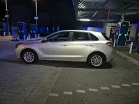 Gebraucht Hyundai i30 99 PS (72 kW) 2017 Grau Limousine